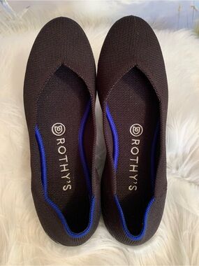 ROTHYS The Point Ladies flats pointed toe size 8 VGUC in a deep chocolate tone